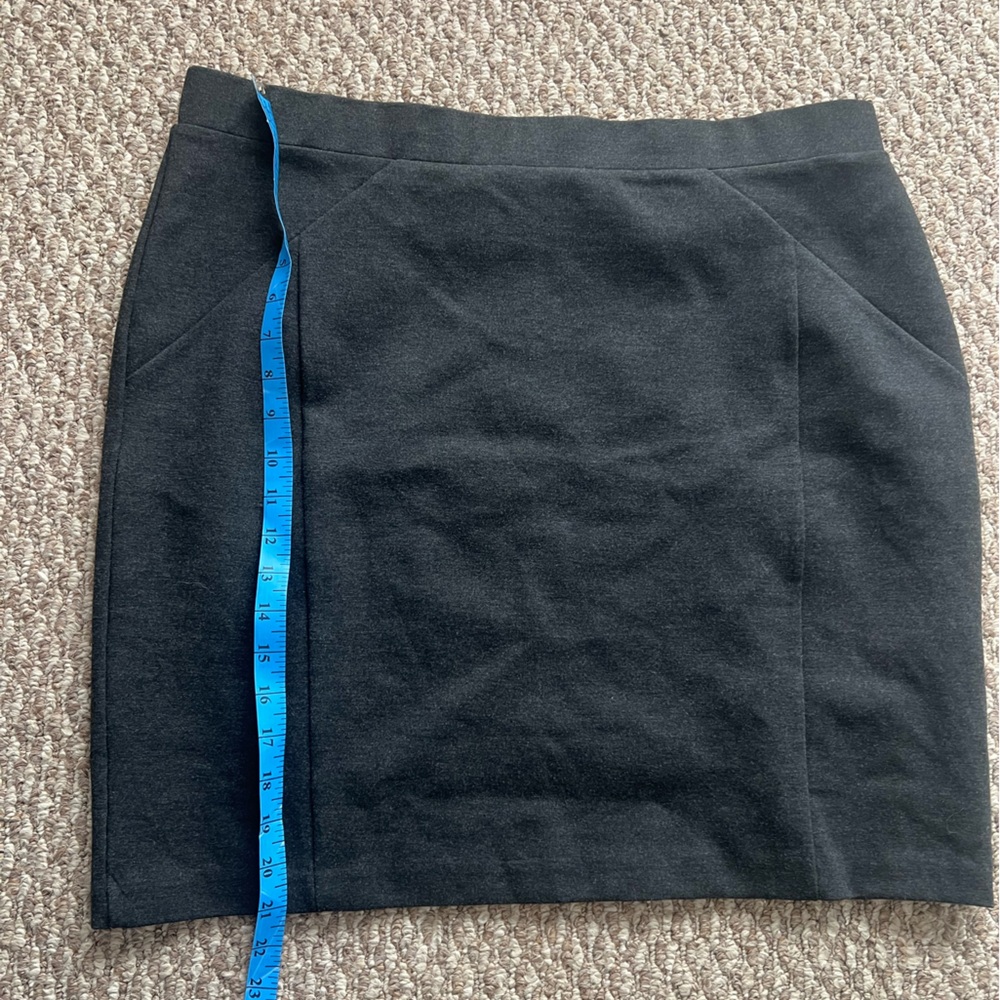 #21 XL MARIO SERRANI BODY MAGIC SKIRT new with tags🍂🍁